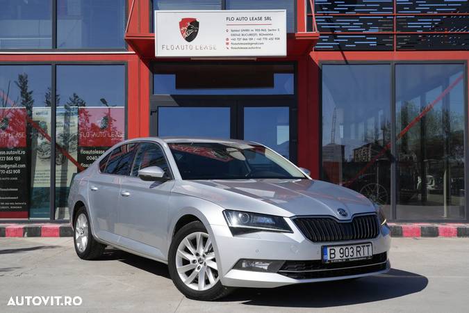 Skoda Superb 2.0 TDI DSG Style - 1