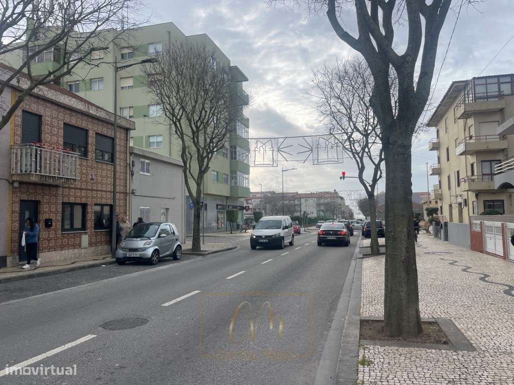 Apartamento T2 com garagem em Vila do Conde a 500 metros da praia-2