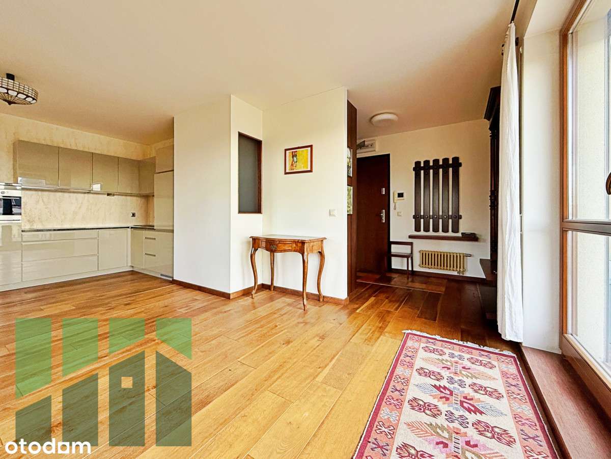 Sprzedam mieszkanie z dużym tarasem 15m2-8