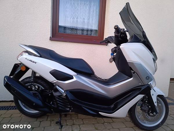 Yamaha NMAX - 31