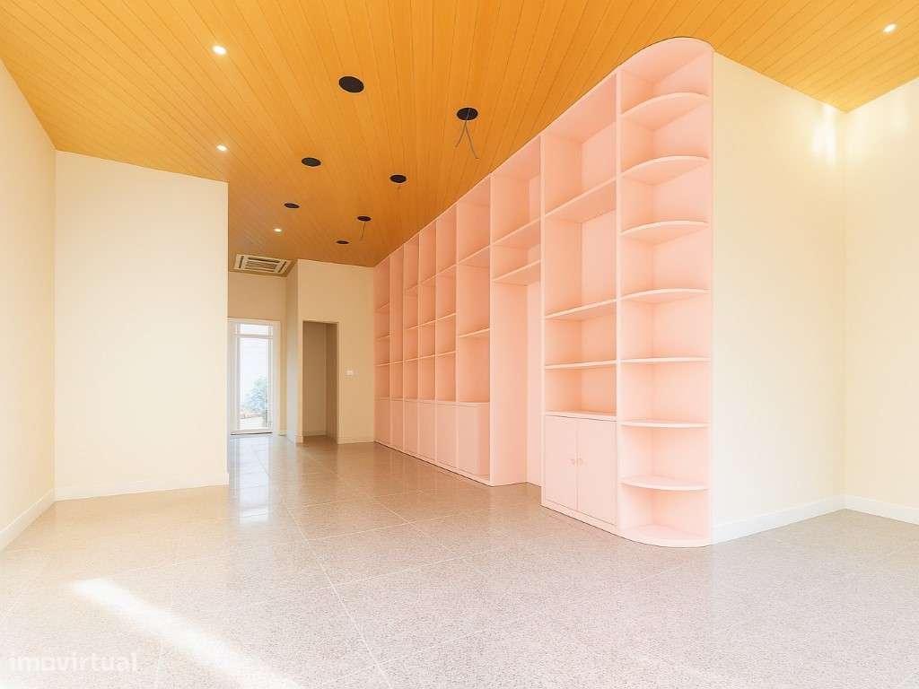 Loja Centro Cívico Carnaxide RC - Grande imagem: 1/4