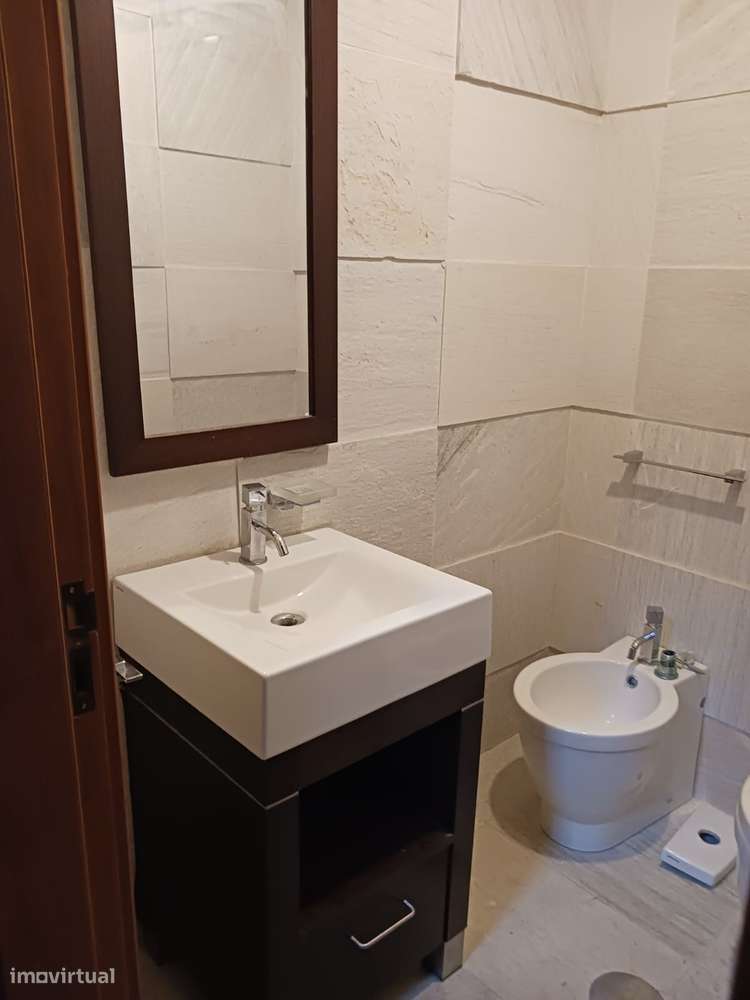 Quartos para arrendar €200,00 cada - Grande imagem: 4/12