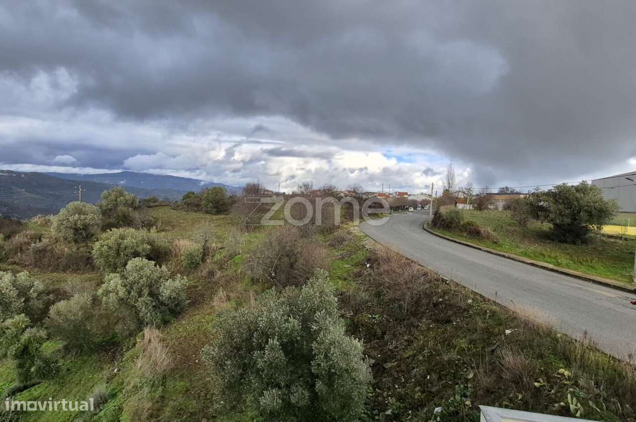 Moradia com 3 frações independentes habitacionais-13