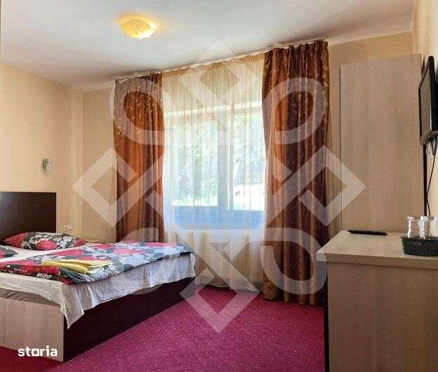 Pensiune cu 7 camere de vanzare in Baile 1 Mai - Imagine principală: 3/20