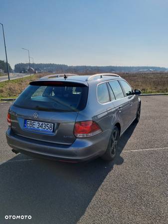 Volkswagen Golf VI 2.0 TDI Highline - 8