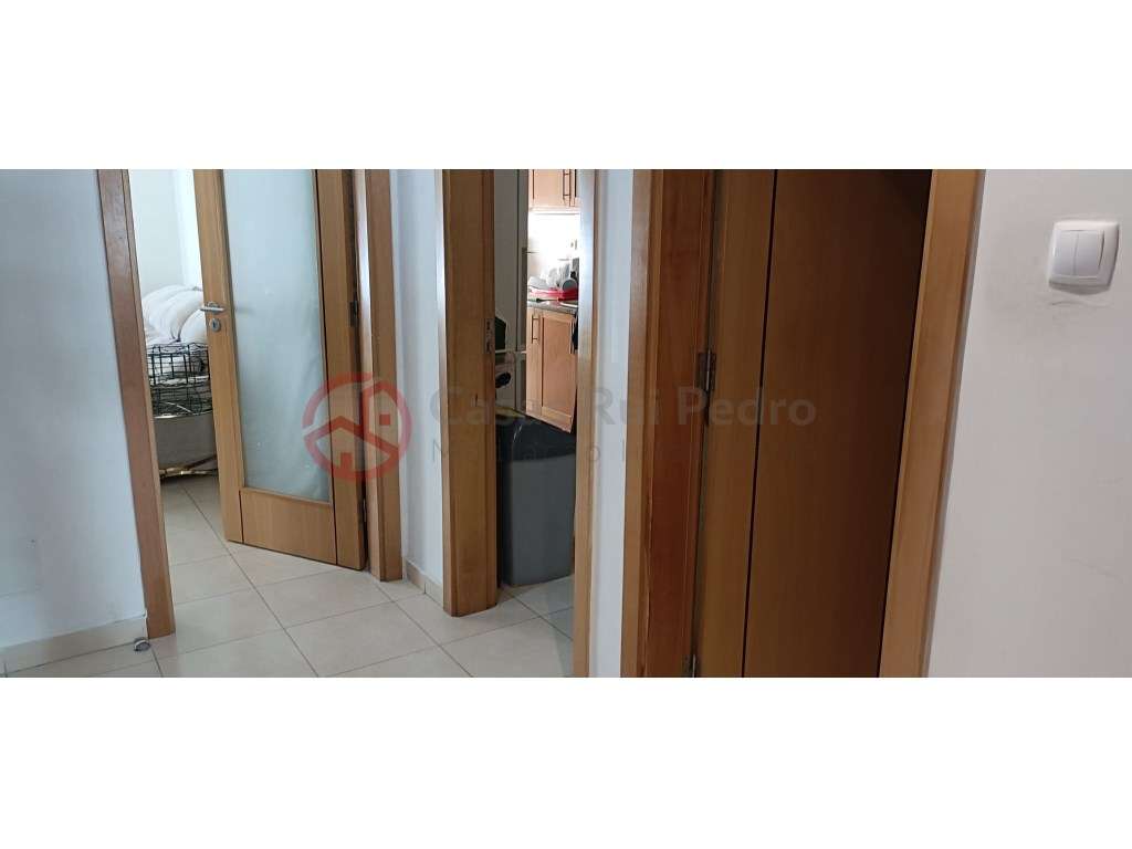 Excelente Apartamento T2 em Corroios-4