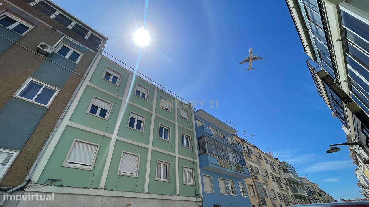 Apartamento T1 convertido em T2 - Remodelado - 10 min Metro-0