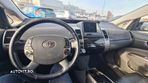 Toyota Prius - 7
