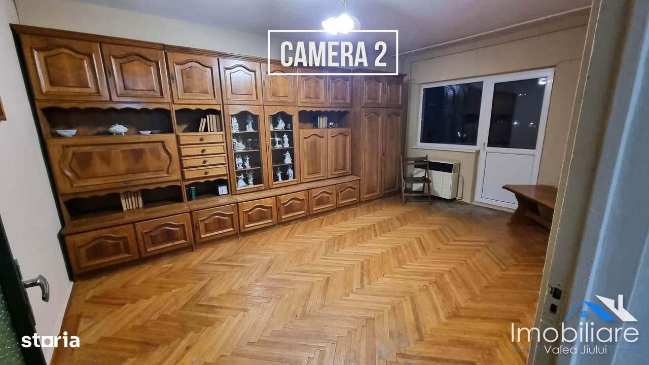 Apartament 2 camere decomandat – Petroșani, Str. 1 Decembrie 1918-2
