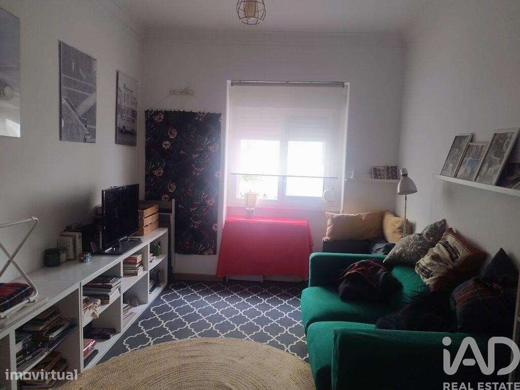 Apartamento T2 em Queluz e Belas