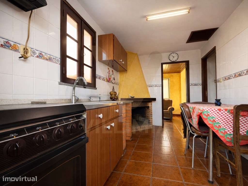 Propriedade com Casa Antiga T3 para Restauro - Beiral do Lima-5