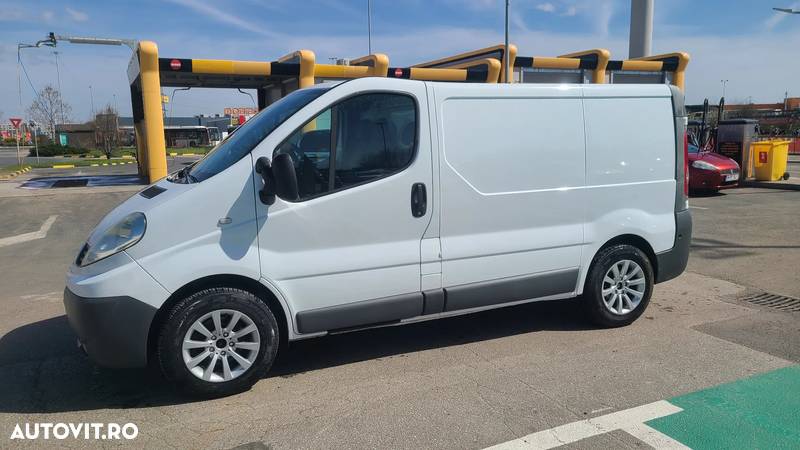 Renault Trafic - 2