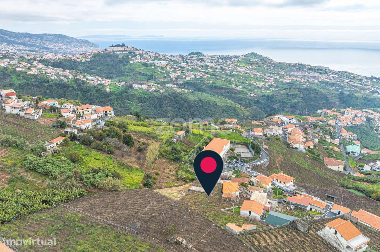 Moradia T2 para recuperar no Estreito de Câmara de Lobos-6