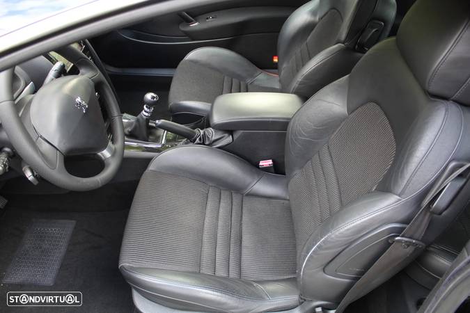 Peugeot 407 Coupé 2.0 HDi - 23