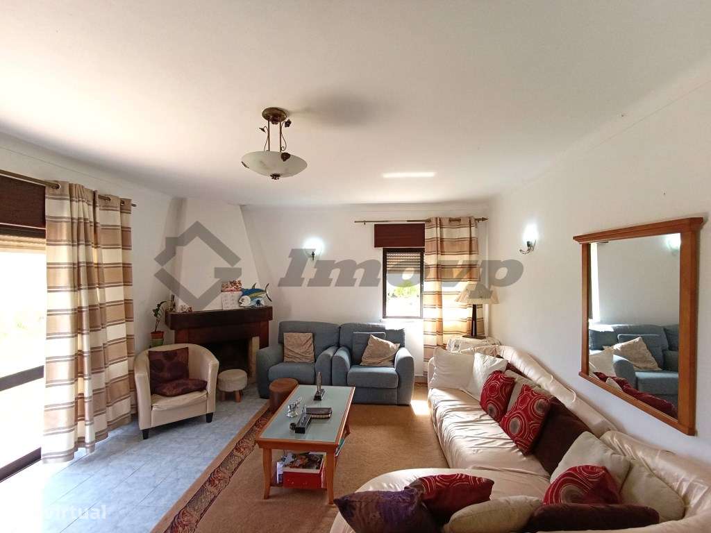 Moradia T3 com amplo terreno a 1,5 km da praia, Vila do Bispo-5