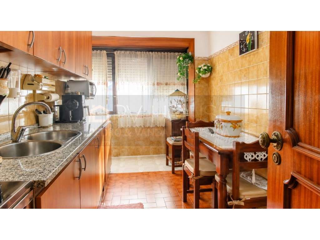 Apartamento T2 | Casal de São Brás - Amadora-4