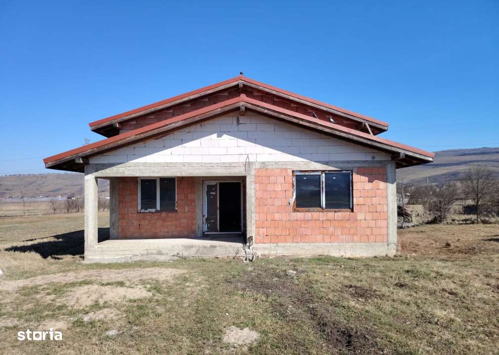 Casa la tara cu 1843 mp teren – liniste si natura langa Cluj