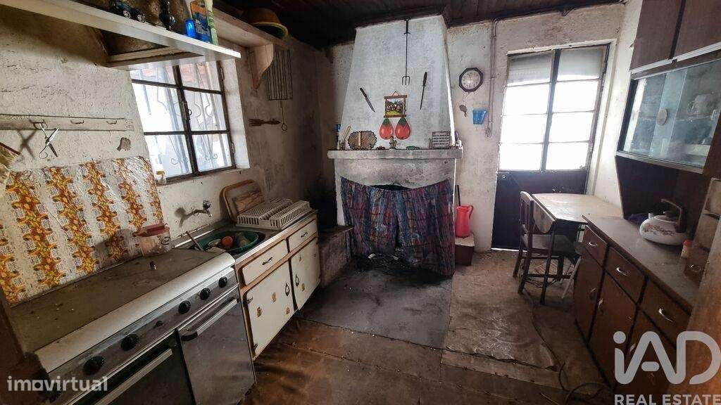 Casa T3 em Lajeosa do Mondego de 144,00 m2 - Grande imagem: 4/24