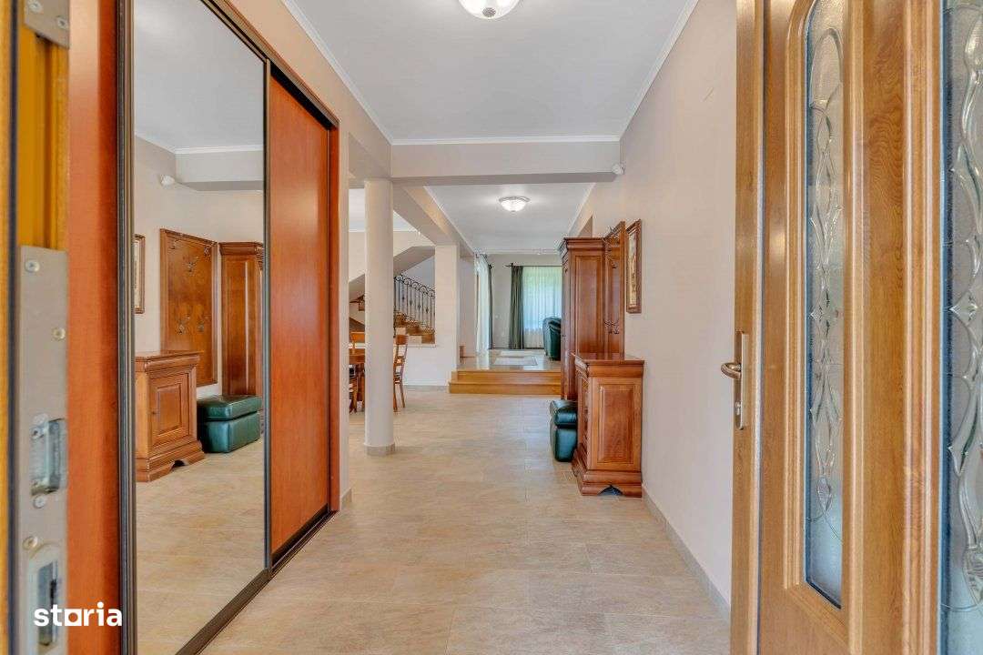 Vila superba, in stil mediteranean, strada privata-7