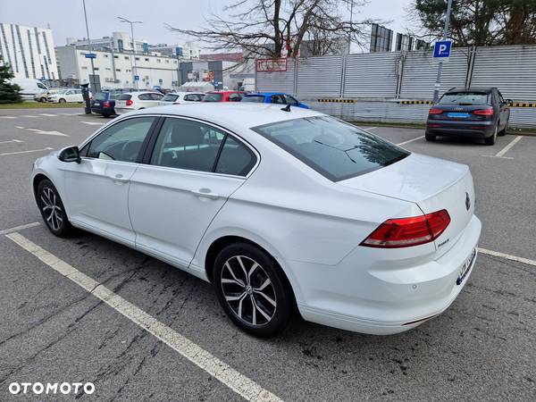 Volkswagen Passat 1.8 TSI BMT Comfortline - 2