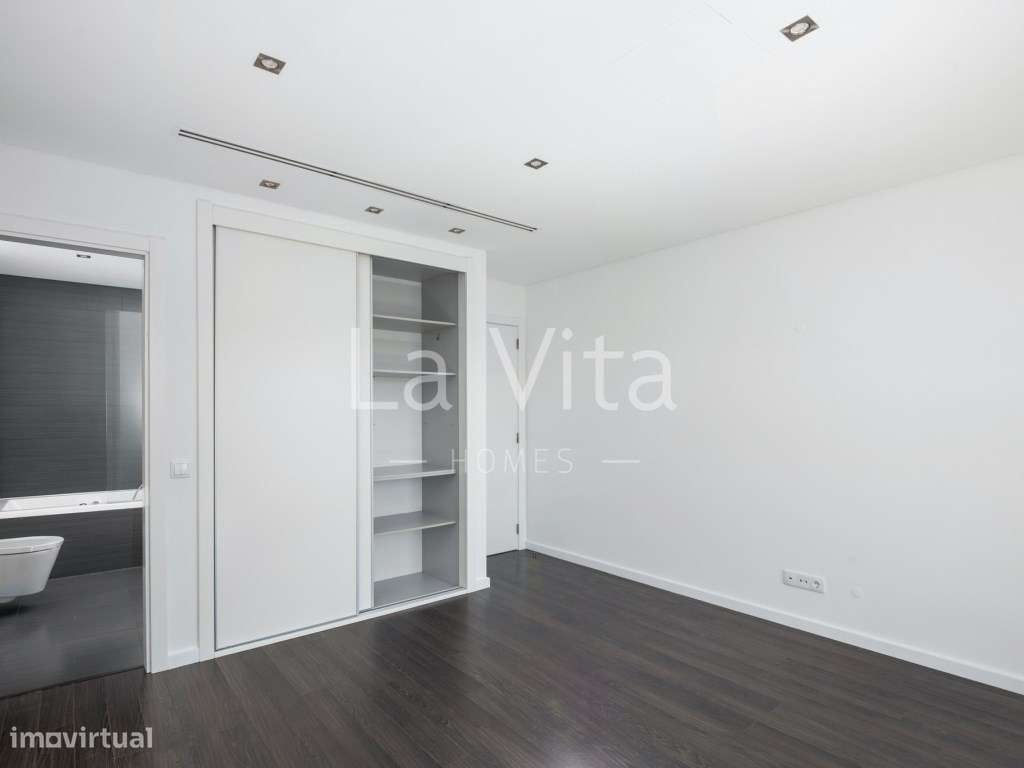Moradia Nova T5 (5 suites) em Birre, Cascais.-32