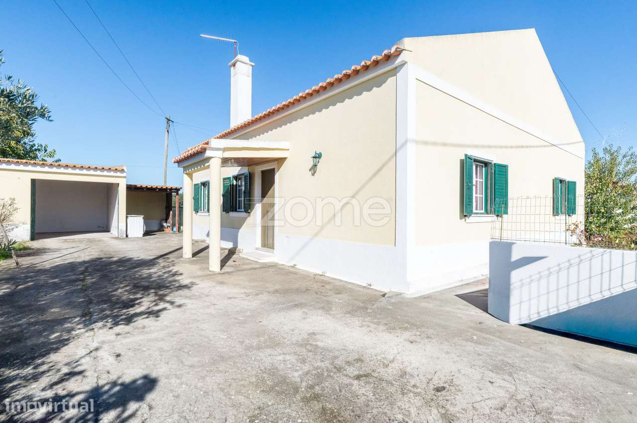 Moradia T3 com garagem e jardim, Alpiarça - Grande imagem: 1/50