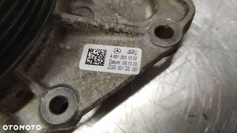 MERCEDES W212 LIFT 2.2 CDI POMPA WODY A6512001302 - 4