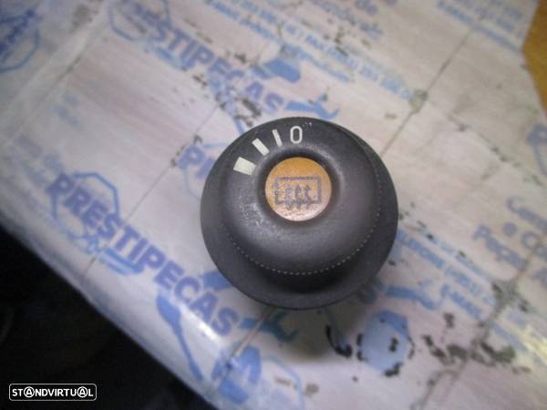 Interruptor 90119429 OPEL CORSA A 1989 Ar Condicionado - 1