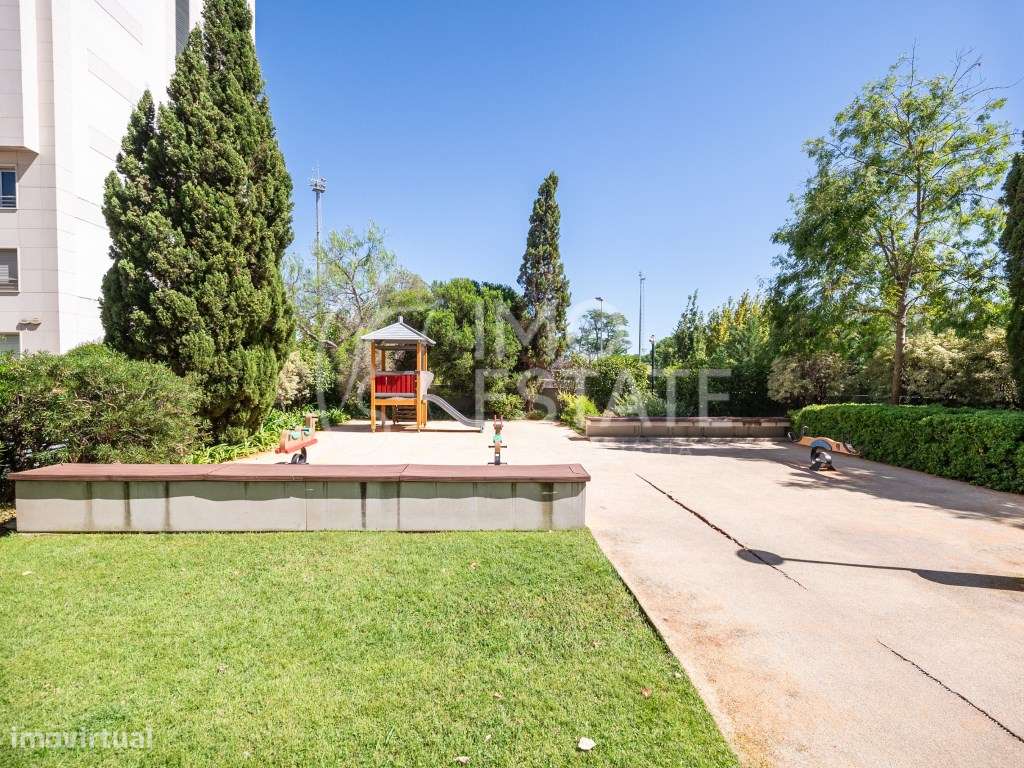 Apartamento T3 Condomínio Privado | Lisboa-26