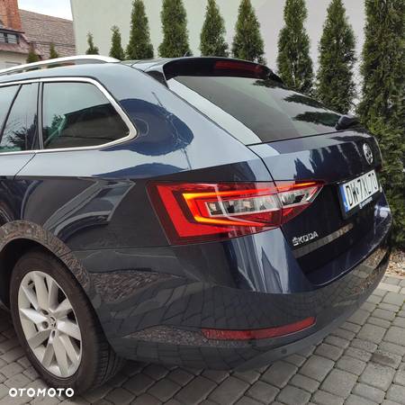 Skoda Superb Combi 2.0 TDI DSG Premium Edition - 18