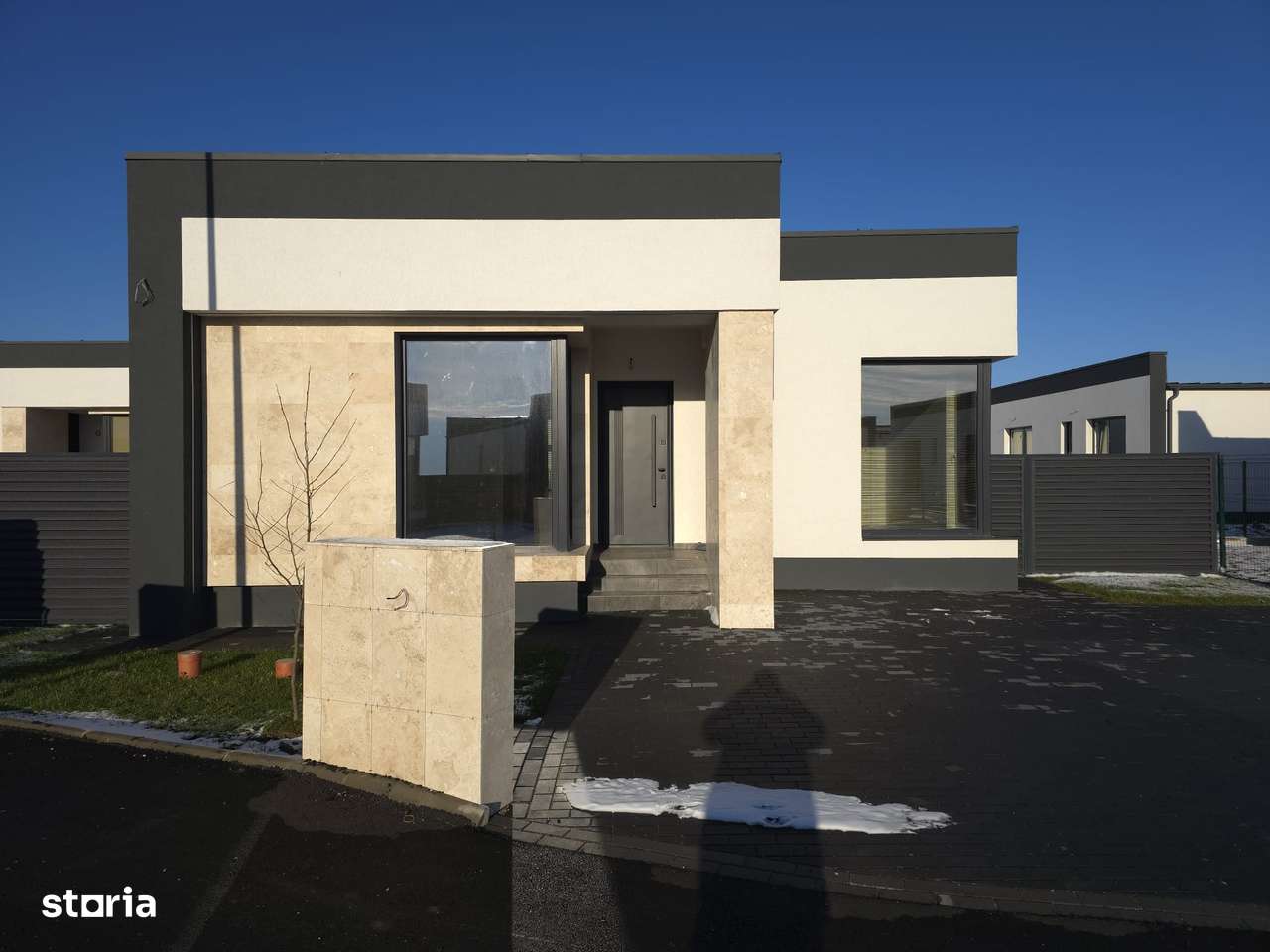 Casa individuala | 4 Camere | Asfalt | Berceni-0