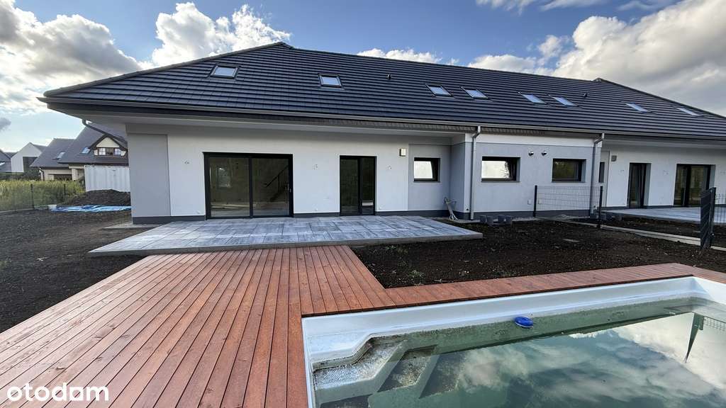 Dom premium z ogrodem i basenem.-5