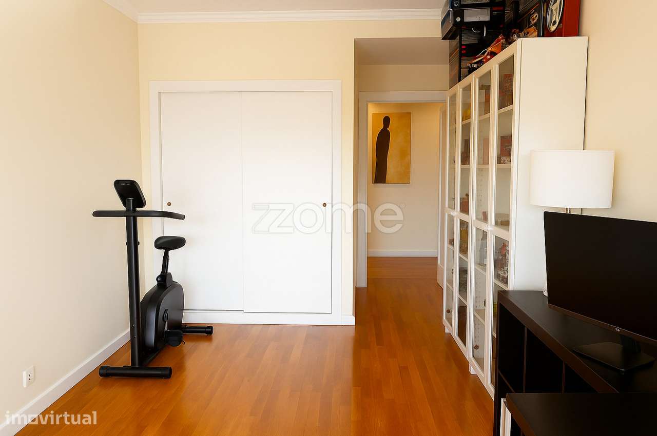 Apartamento T3 com Vista Mar nos Jardins D’Arrábida-16