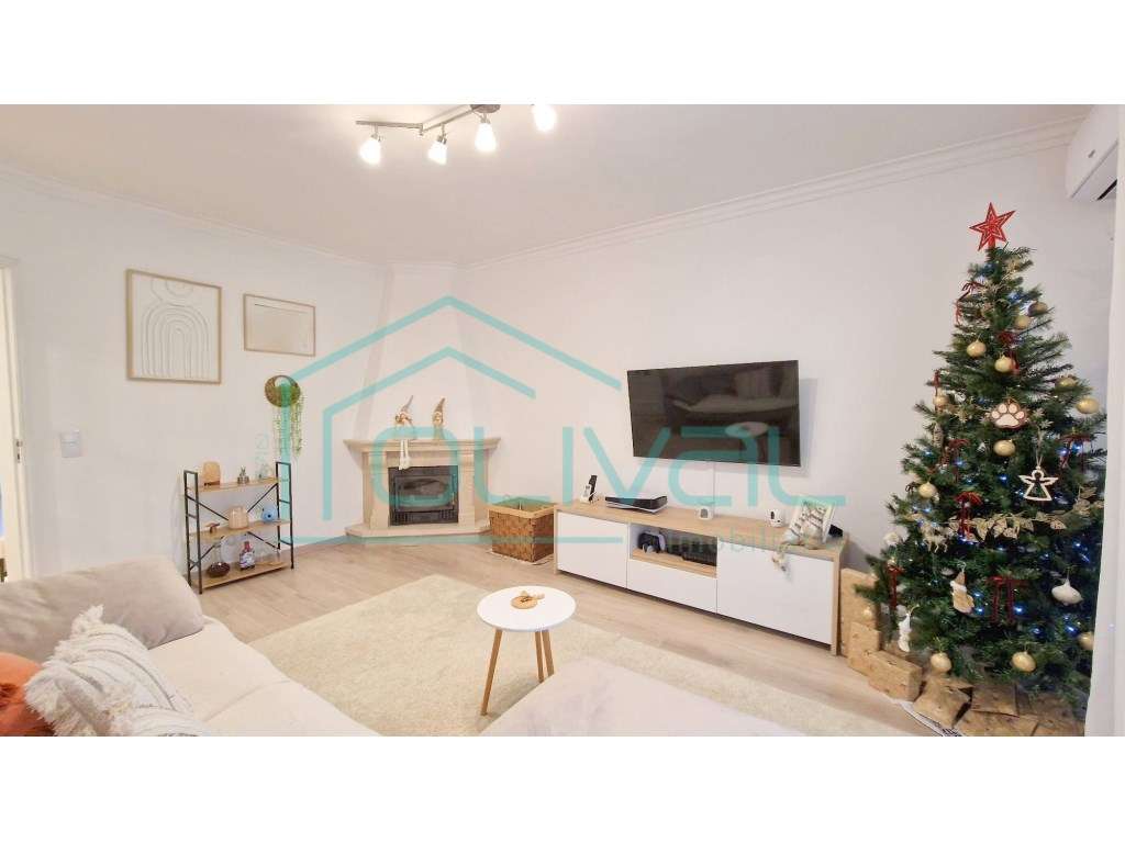 Apartamento T2 Samora Correia - Grande imagem: 2/17