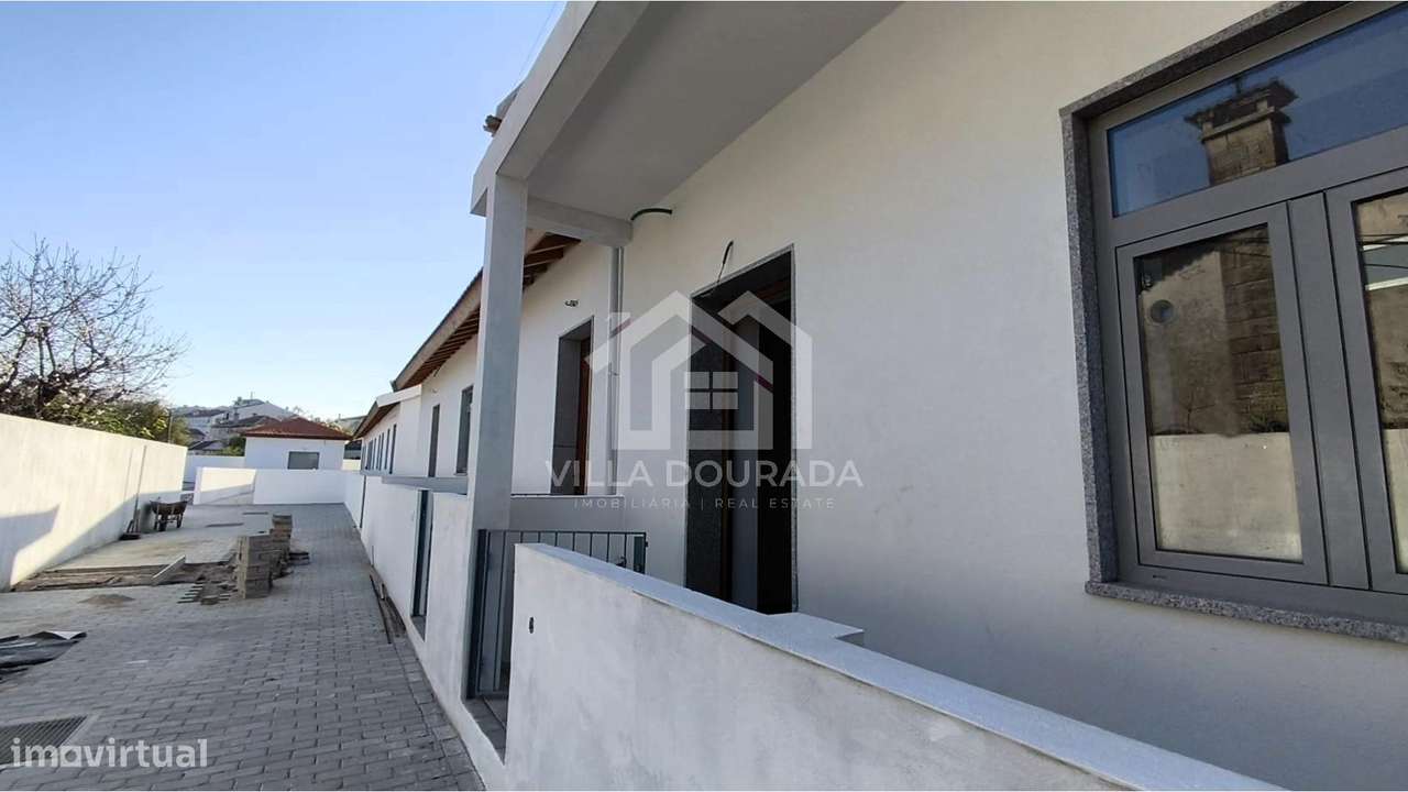 T0+1 Novo com lg Garagem em O. do Douro - Grande imagem: 4/21