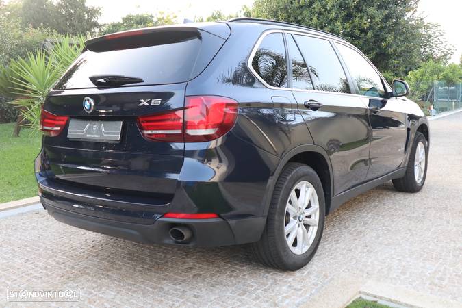 BMW X5 25 d sDrive Comfort 7L - 3