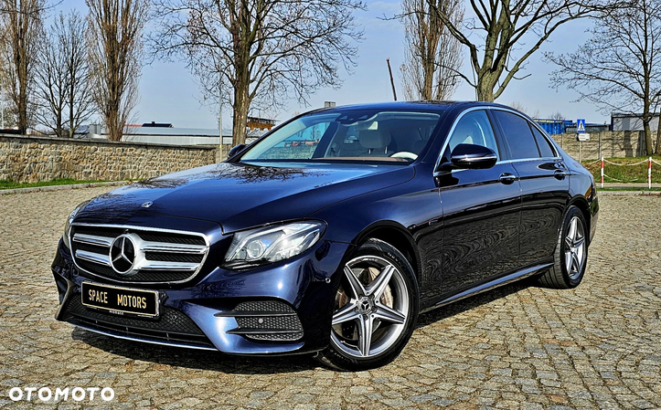 Mercedes-Benz Klasa E 300 de T 9G-TRONIC Exclusive - 3