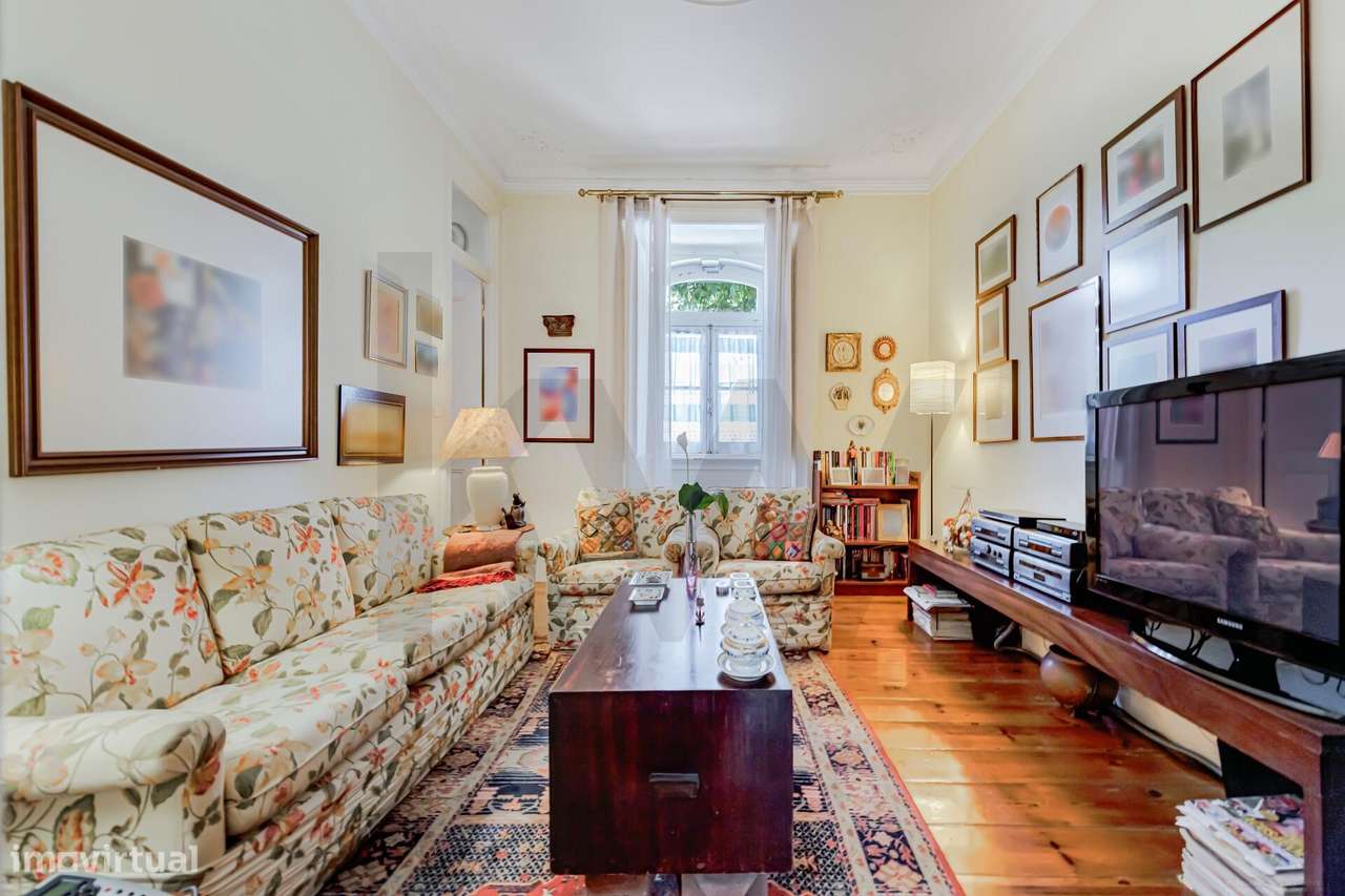 Charme Histórico com Pátio Privativo: O Seu Novo T2 de Sonho em Santo - Grande imagem: 4/20