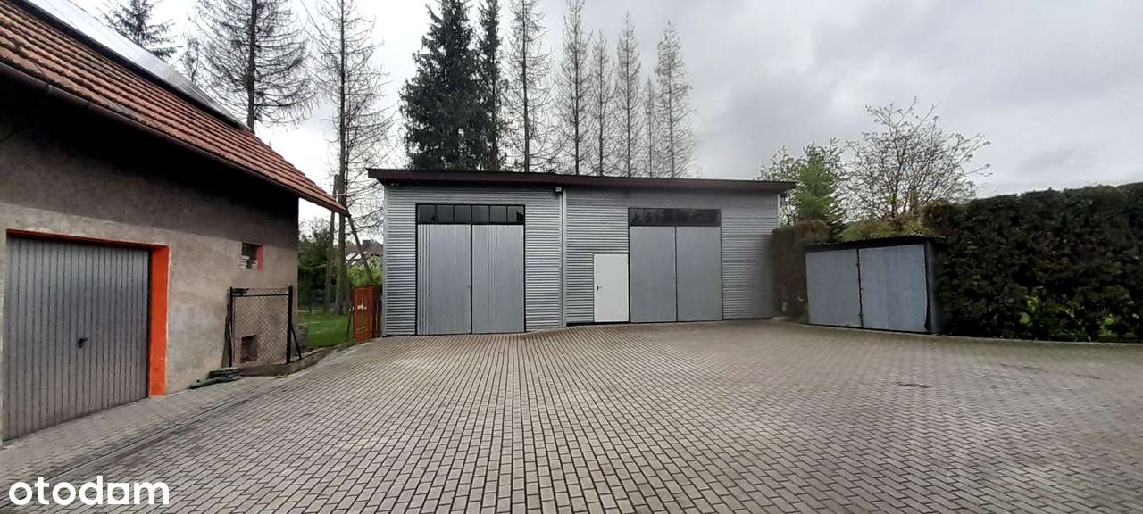 Dzięgielów - dom piętrowy z zabudowaniami gospodarczymi.-3