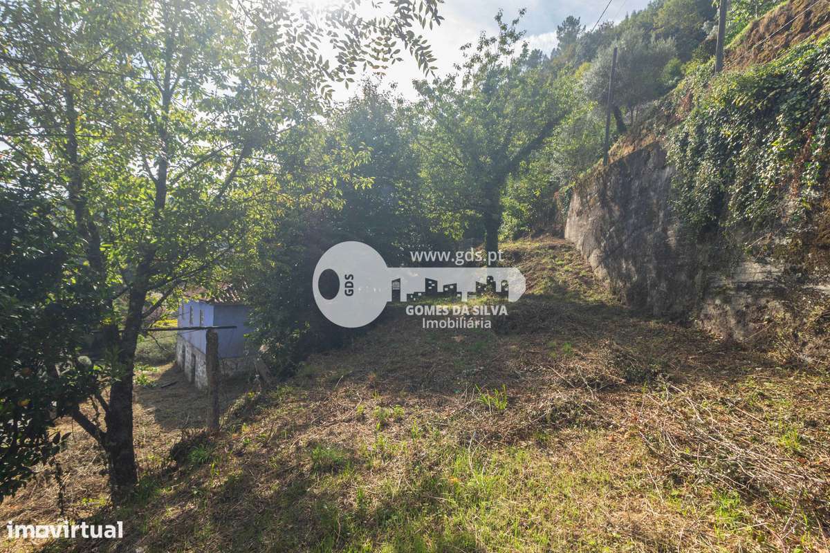 Moradia T3 com 1383m2 em Pandozes, Parada de Bouro Vieira do Minho-12