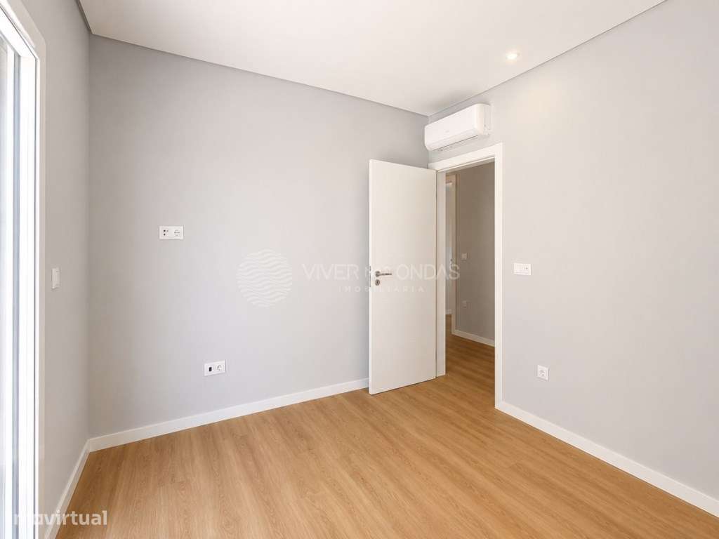 Oferta da Escritura | Moradia T3+1 Térrea com 307 m² em Fernão Ferro-17
