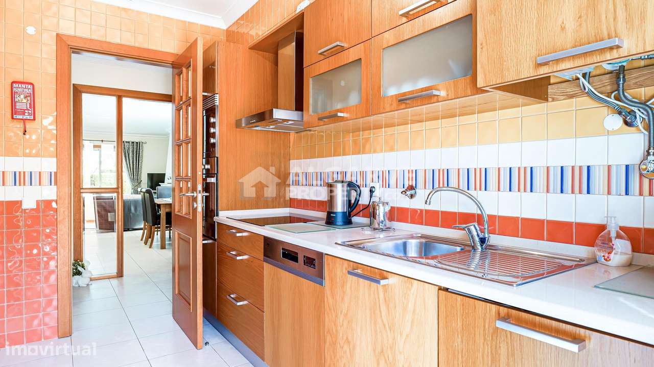 Apartamento T2 de Canto, no Rés do Chão com Vistas para o Golfe | Mill-16
