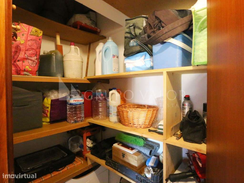 Apartamento T2 com Arrecadação, Algueirão Mem Martins-18