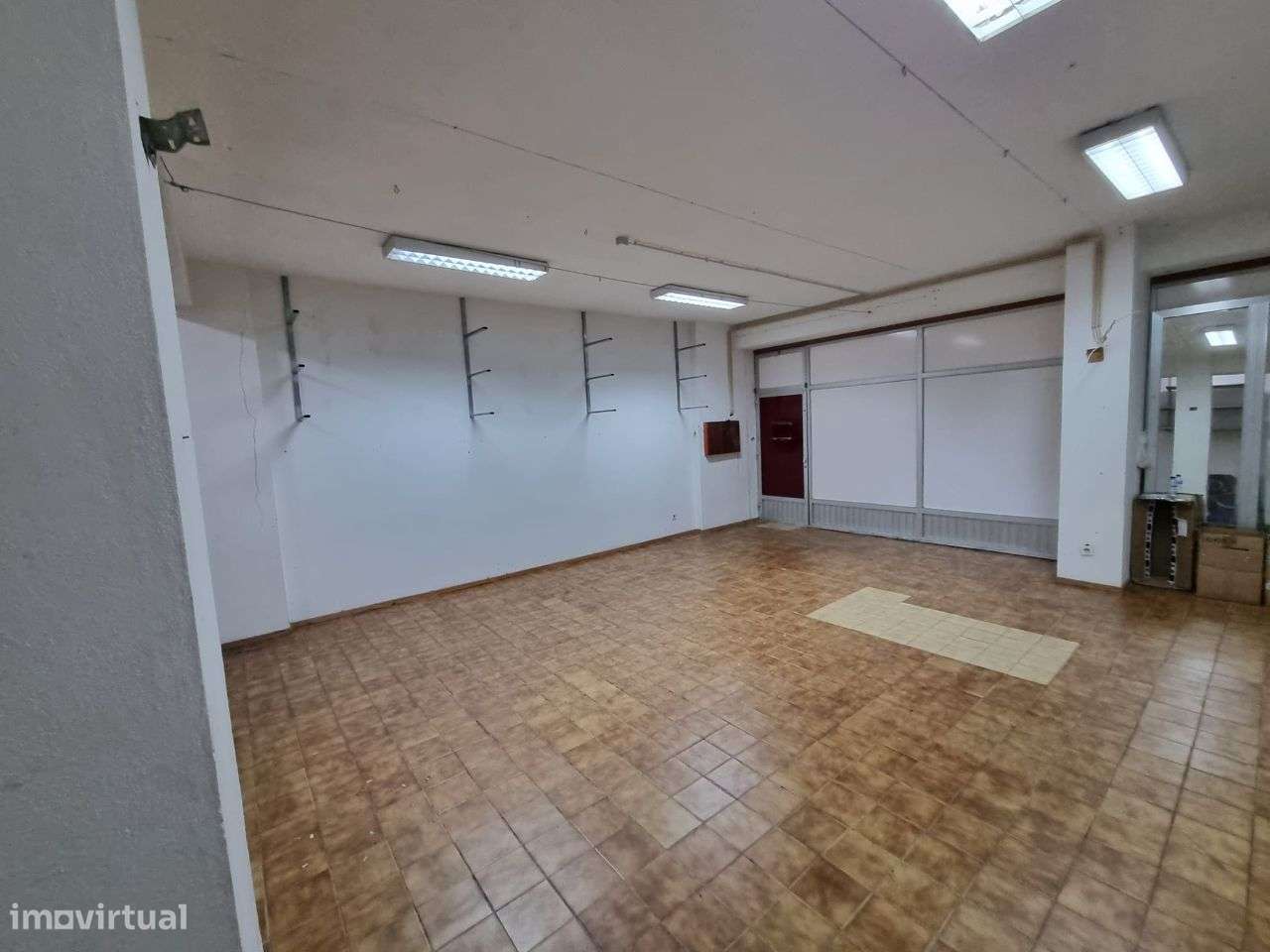 Loja comercial e serviços em Arcozelo, Barcelos - Grande imagem: 4/6