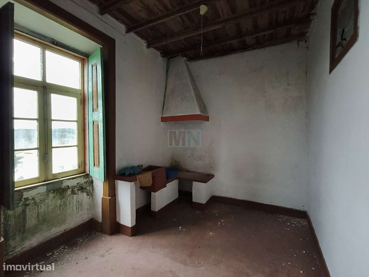 Prédio para Renovação Total-8