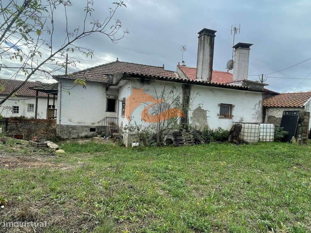 Moradia com 4 quartos e jardim em Lourosa, Oliveira do Hospital-6