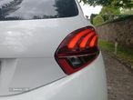 Peugeot 208 1.2 PureTech Signature - 18