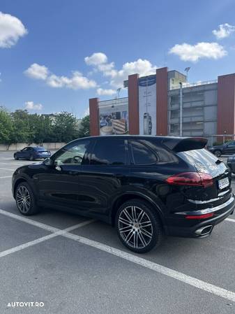 Porsche Cayenne Diesel Tiptronic S - 6