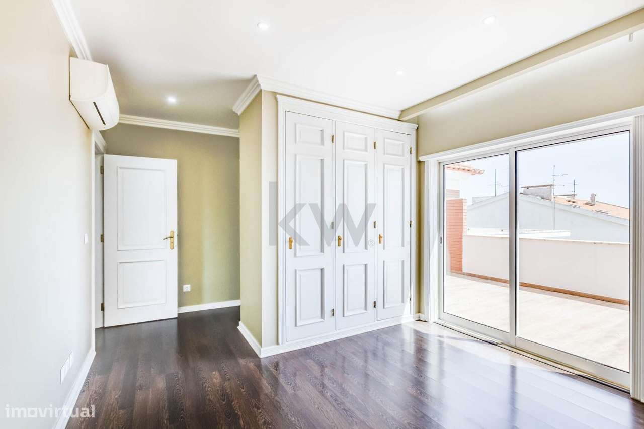 Arrendamento Excelente Apartamento T3 Duplex  com Vista Mar, Cascais - Grande imagem: 5/60