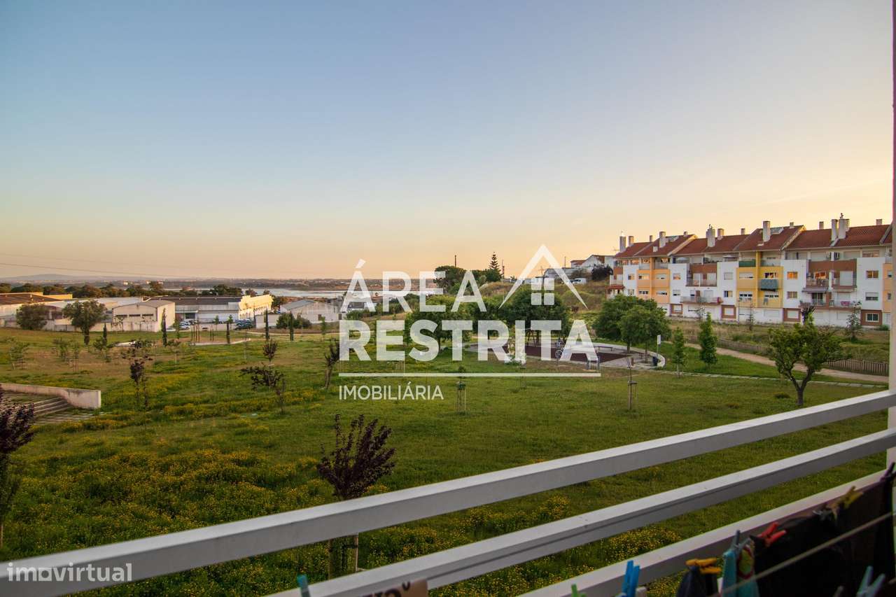 Apartamento T3 Premium no Barreiro com vista para o Rio-22